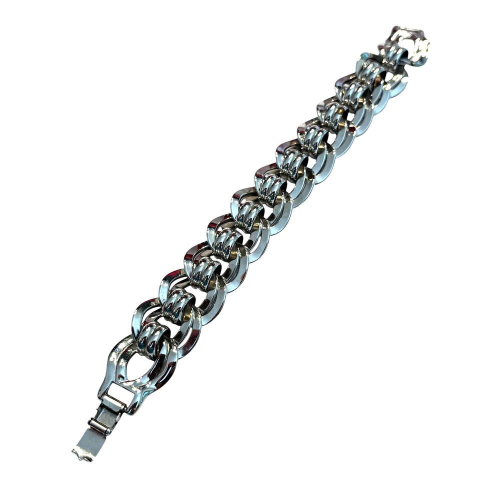 Vintage Monet chunky silver chain bracelet double links unique design 1980's